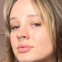 Аделина Мяу Голая