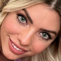 Адрианна Ивс Голая