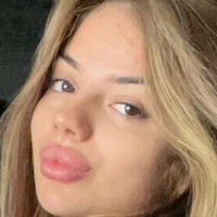 Андреа Елена Голая