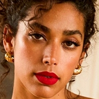 Анна Яккео Голая