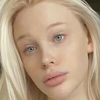 Аврора Мии Голая