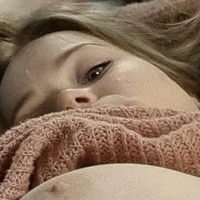 Беселин Голая