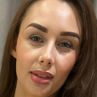 Басти Белл Голая