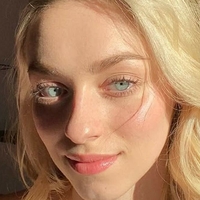 Камиль Дон Голая