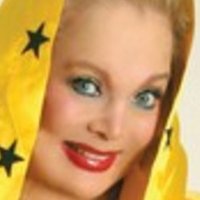 Кэрол Коннорс Голая