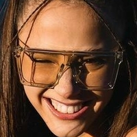 Кларикремаши Голая