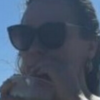 Клеонисе Калиман Голая