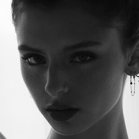 Денеб Голая