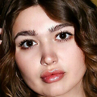 доктор Даниэла Голая