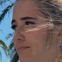 Эдуарда Менино Голая