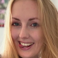 Айлин София Голая