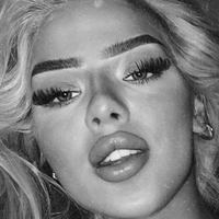 Элейн Виктория Голая