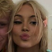 Элла Сеселия Филд Голая