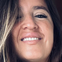 Эмили Джонс Голая