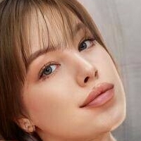 Эвилин Элфи Голая