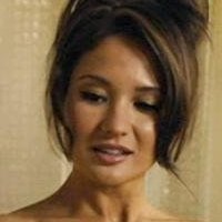 Женевьев Гуччак Голая