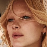 Ханна Холман Голая