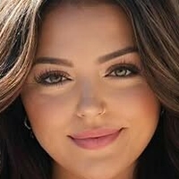 Хейзи Хейли Голая