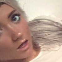 Хани Белл Голая