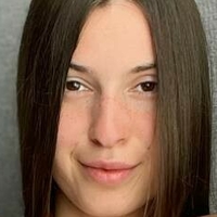 Иоана Адриана Голая