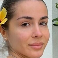 Иса Брунелли Голая