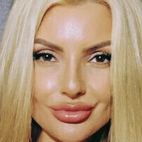 Итсаннабрук Голая
