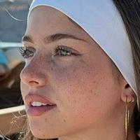 Итсслусиаф Голая