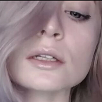 Джолен Голая