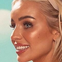 Джулия Каванаг Голая