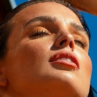 Джулиароммелт Голая