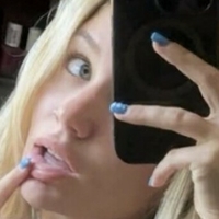 Кейли Рози Голая