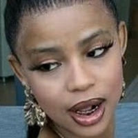 Кеморатиле Купман Голая