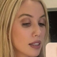 Лаура Клери Голая