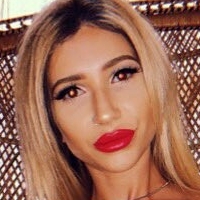 Лайла Никс Голая