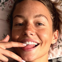 Лейтенант Обвиозс Голая