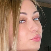 Лилли Хот Той Голая