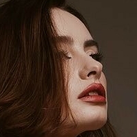 Лира Карина Голая