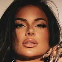 Лив Гаудензи Голая