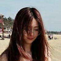 Люсяодин1906 Голая