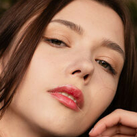 миллалове Голая