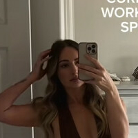 Мисветбрюннет Голая