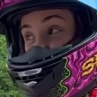 Мото Кенна Голая