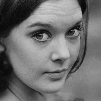 Памела Франклин Голая