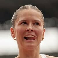 Пиа Скшишовска Голая