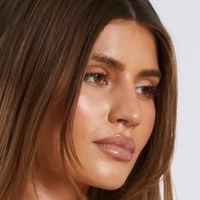 Роуз Нек Голая