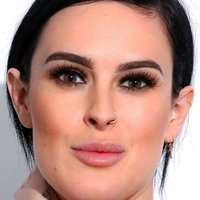 Румер Уиллис Голая
