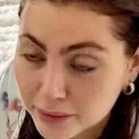 Саби Хесри Голая