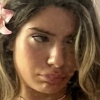 Сара Манцо Голая