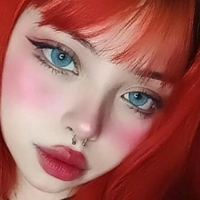 Саши Нино Голая