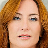 София Мом Голая